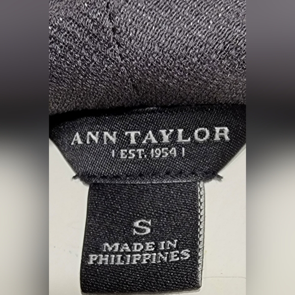 Ann Taylor Sleeveless Cowlneck Shell/Blouse - Picture 6 of 9